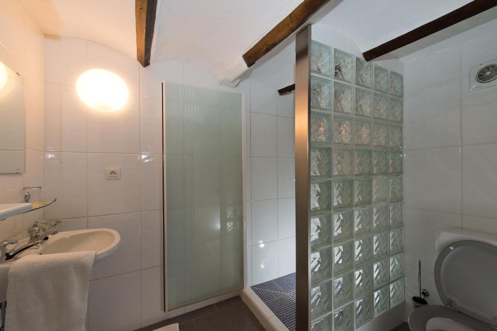 Auberge Le XIX Eme Thulin Room photo